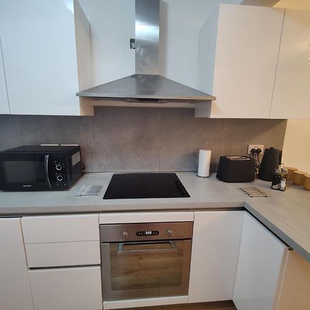 Central Modern Sliema 2 Bedroom Apartment Exterior photo